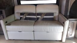 2016 Winnebago Cambria full