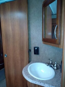 2016 Prime Time Crusader 294RLT full