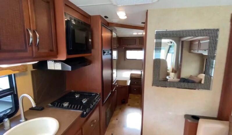 2014 Thor Motor Coach Vegas 24.1 full