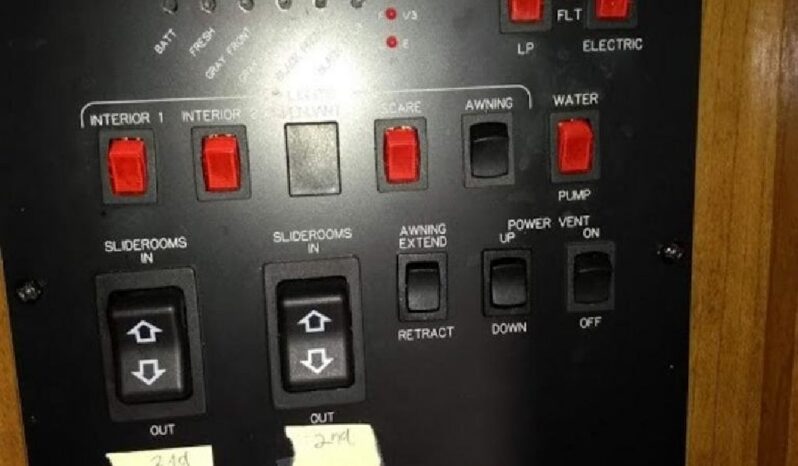 2016 Prime Time Crusader 294RLT full