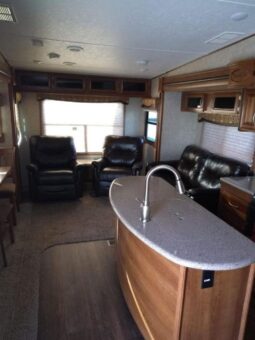 2016 Prime Time Crusader 294RLT full