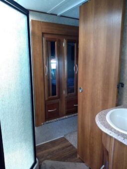 2016 Prime Time Crusader 294RLT full