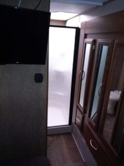 2016 Prime Time Crusader 294RLT full