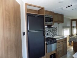 2019 Dutchman Aspen Trail 1900RB full