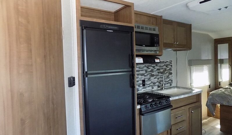 2019 Dutchman Aspen Trail 1900RB full