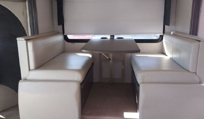 2016 Winnebago Cambria full