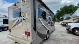 2014 Thor Motor Coach Vegas 24.1 full