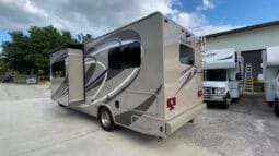 2014 Thor Motor Coach Vegas 24.1 full