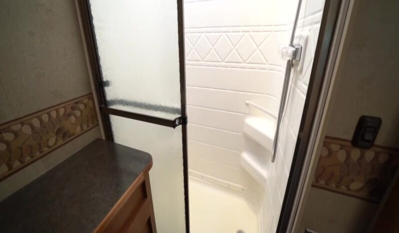 2014 Itasca Sunova 33C full