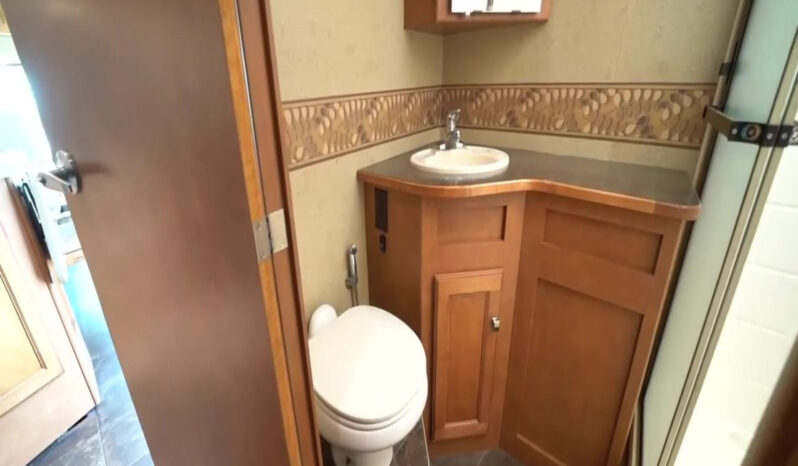 2014 Itasca Sunova 33C full