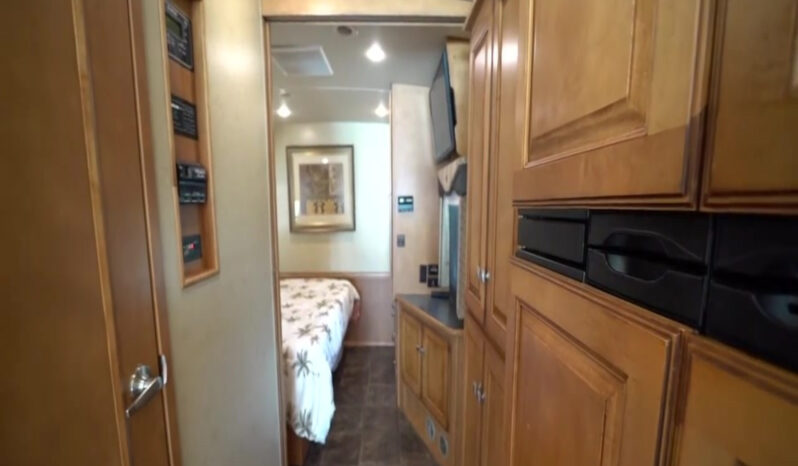 2014 Itasca Sunova 33C full