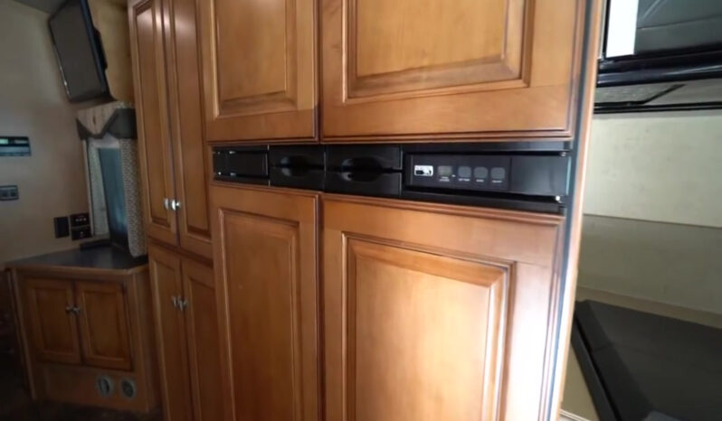 2014 Itasca Sunova 33C full