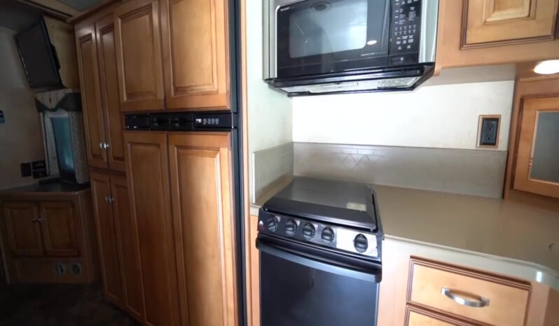 2014 Itasca Sunova 33C full