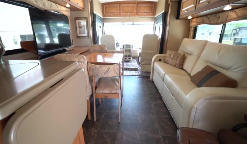 2014 Itasca Sunova 33C full