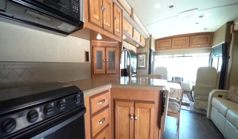 2014 Itasca Sunova 33C full