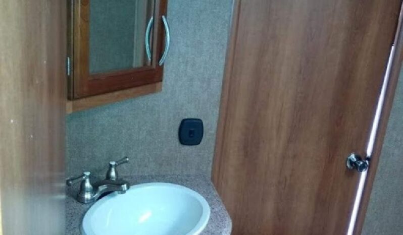 2016 Prime Time Crusader 294RLT full