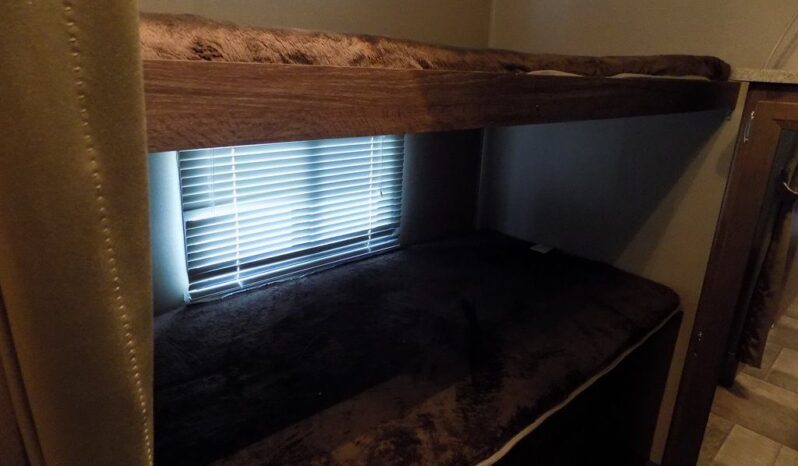 2015 Coleman CTS295 full