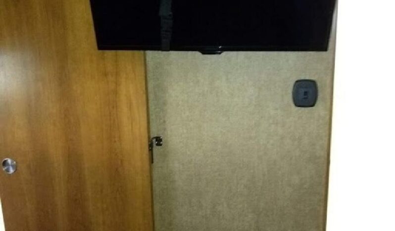 2016 Prime Time Crusader 294RLT full