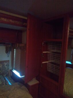 2004 Fleetwood Southwind 37C full