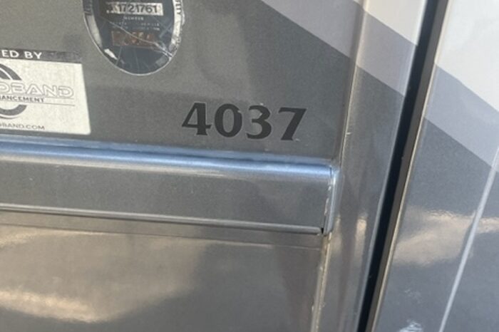 2019 Newmar Ventana 4037 full