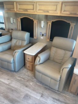 2019 Newmar Ventana 4037 full