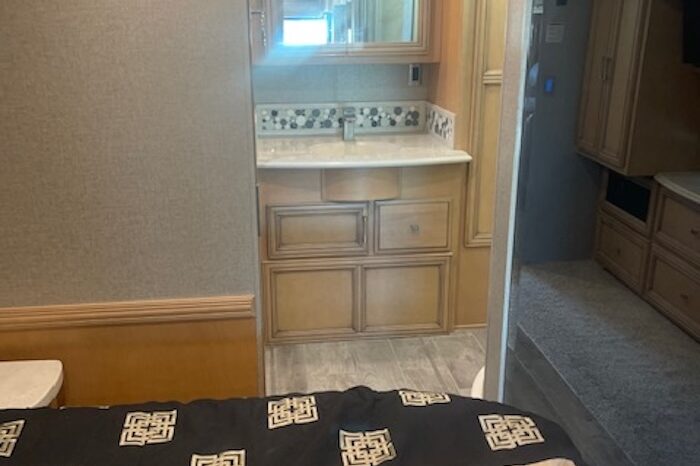 2019 Newmar Ventana 4037 full