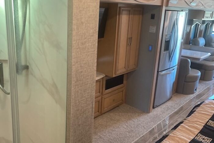 2019 Newmar Ventana 4037 full