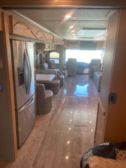 2019 Newmar Ventana 4037 full