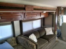 2004 Fleetwood Southwind 37C full