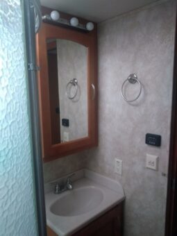 2008 Forest River Charleston 410QS full