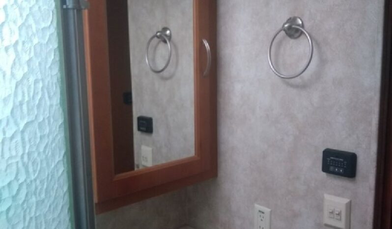 2008 Forest River Charleston 410QS full