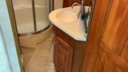 2007 Holiday Rambler Endeavor 40SFT full
