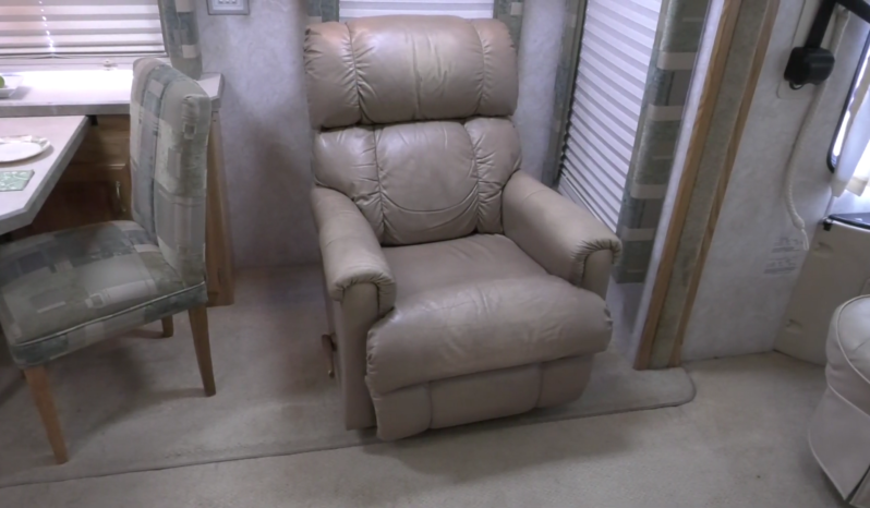 2005 Monaco Cayman 36 PDQ full