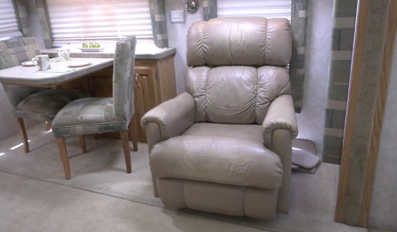 2005 Monaco Cayman 36 PDQ full