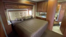 2008 Monaco Knight 40DFT full