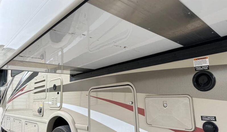 2018 Thor Motor Coach Vegas 25.3 full