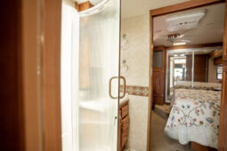 2007 Holiday Rambler Neptune XL 38PBT full