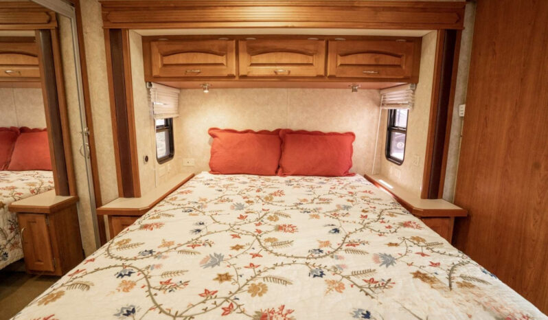 2007 Holiday Rambler Neptune XL 38PBT full