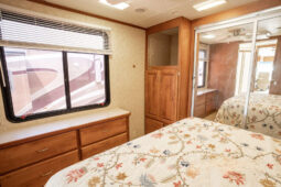 2007 Holiday Rambler Neptune XL 38PBT full