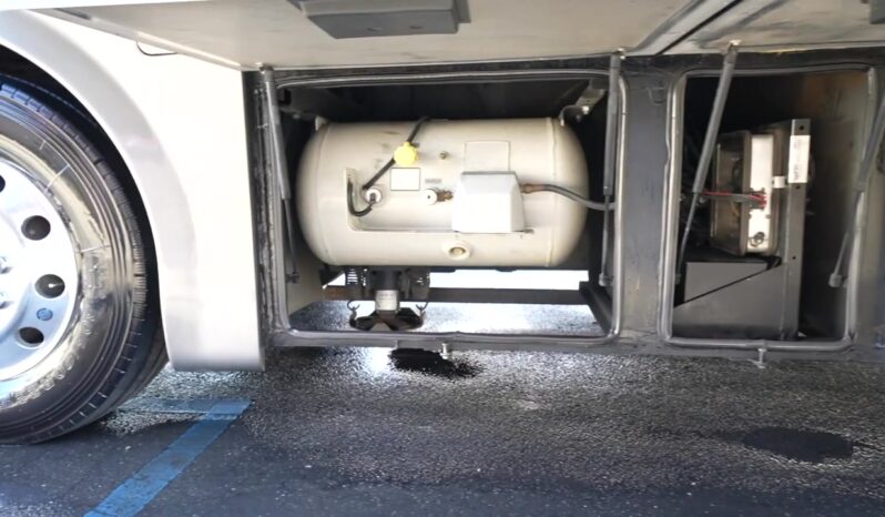 2006 Tiffin Zephyr 45QSZ full
