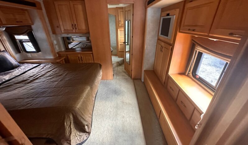 2006 Monaco Knight 40DFD full