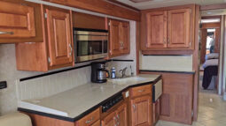 2006 Holiday Rambler Endeavor 40PDQ full