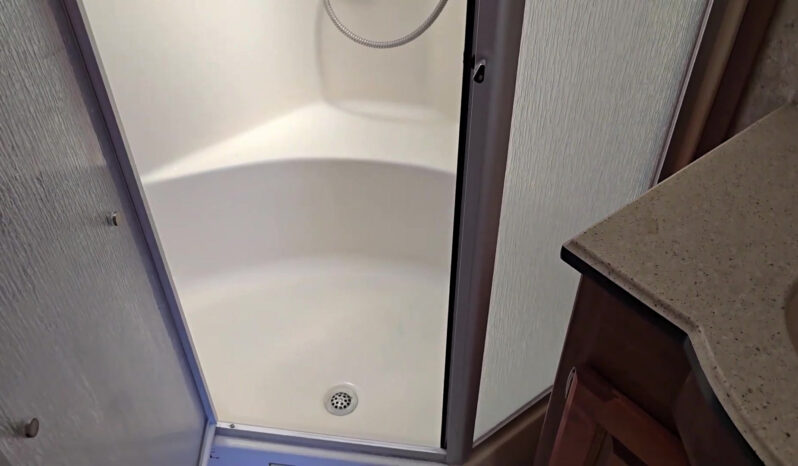 2006 Holiday Rambler Endeavor 40PDQ full